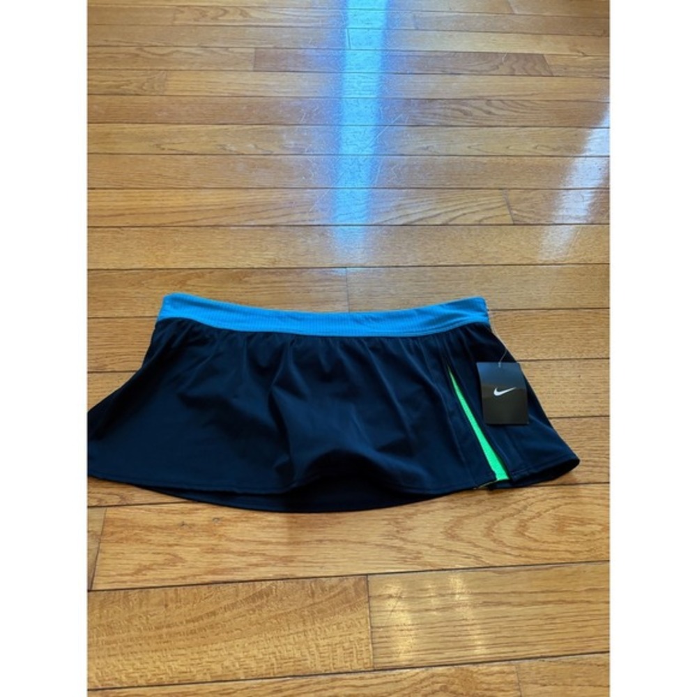 New Nike Skirt Womens Size 14 Black Athletic Tennis Golf Neon Green Blue‎ $40